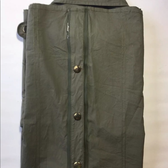 Max Men’s Short Sleeve Button Down Shirt Patched Army Green M - Picture 10 of 11